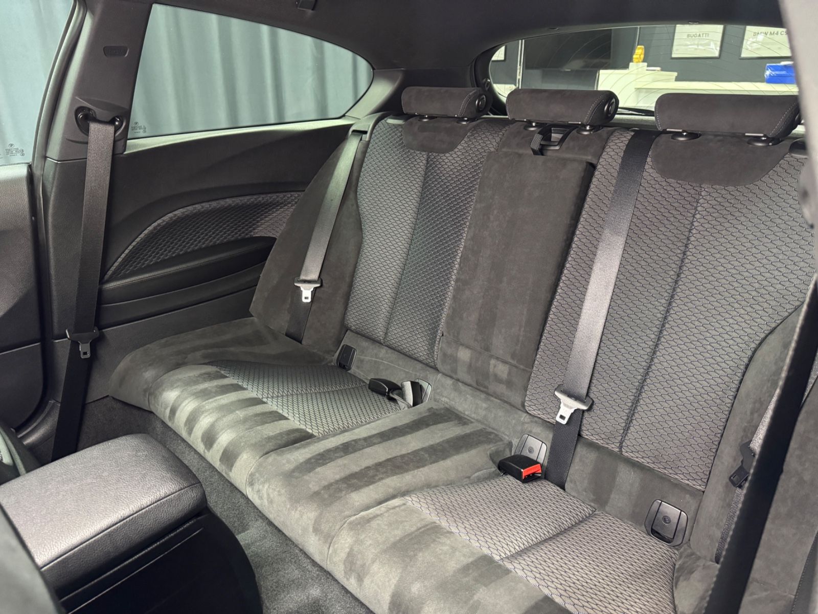 Fahrzeugabbildung BMW M135 i xDrive|AUTOMATIK|H&K|NAVI|KAMERA|