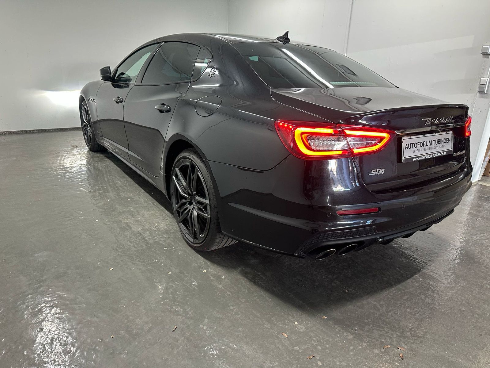 Fahrzeugabbildung Maserati Quattroporte S Q4 *SKYHOOK*B&W*SOFTCL.*KEYLESS*