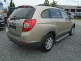 Chevrolet Captiva 2.4 LT 4WD - Chevrolet Captiva mit Benzin-Antrieb