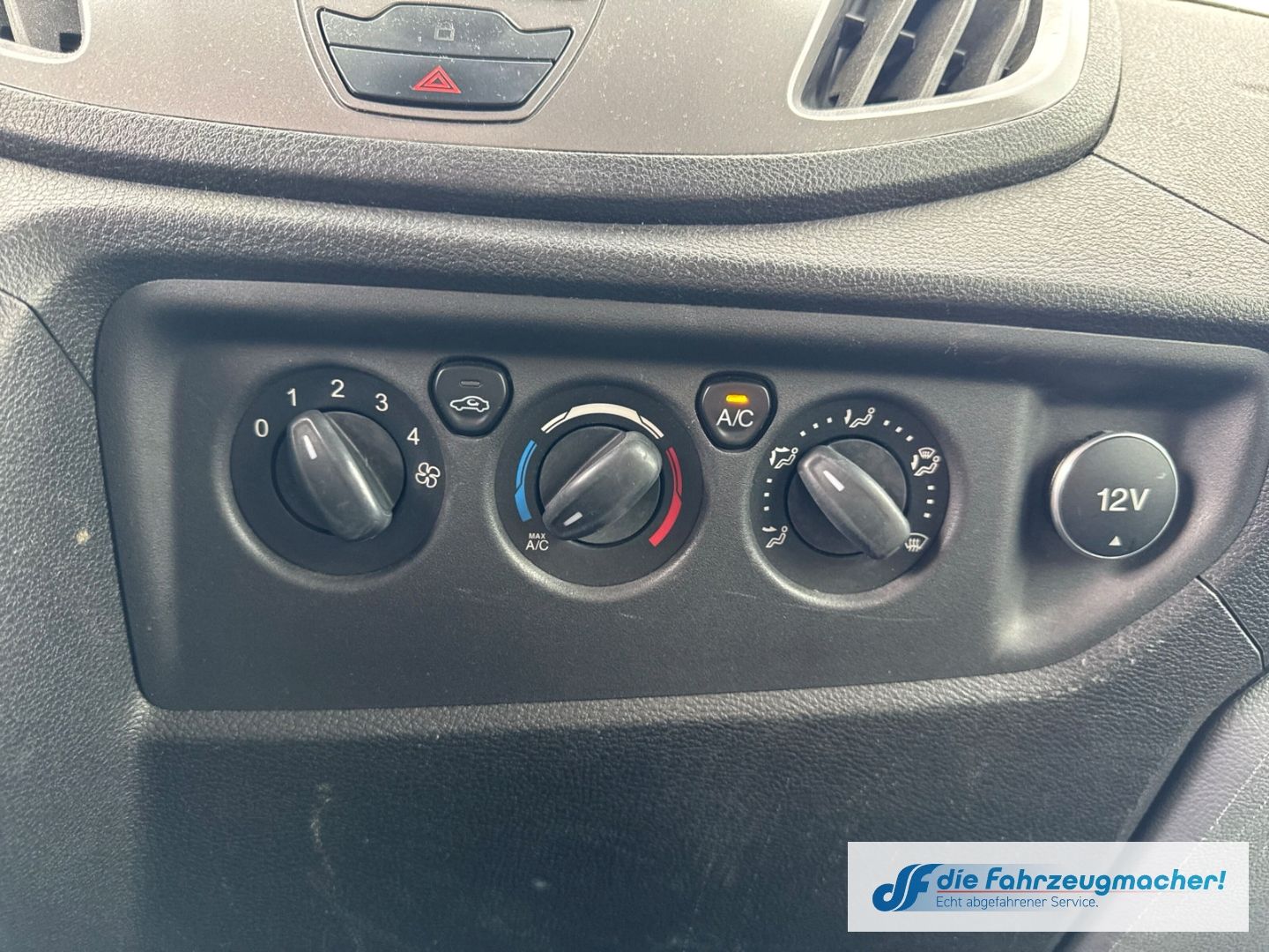 Fahrzeugabbildung Ford Transit Kombi 350 L3 Trend 2.2 TDCi DPF *7146 *K