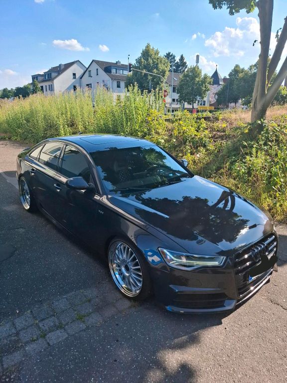 Image of Audi S6