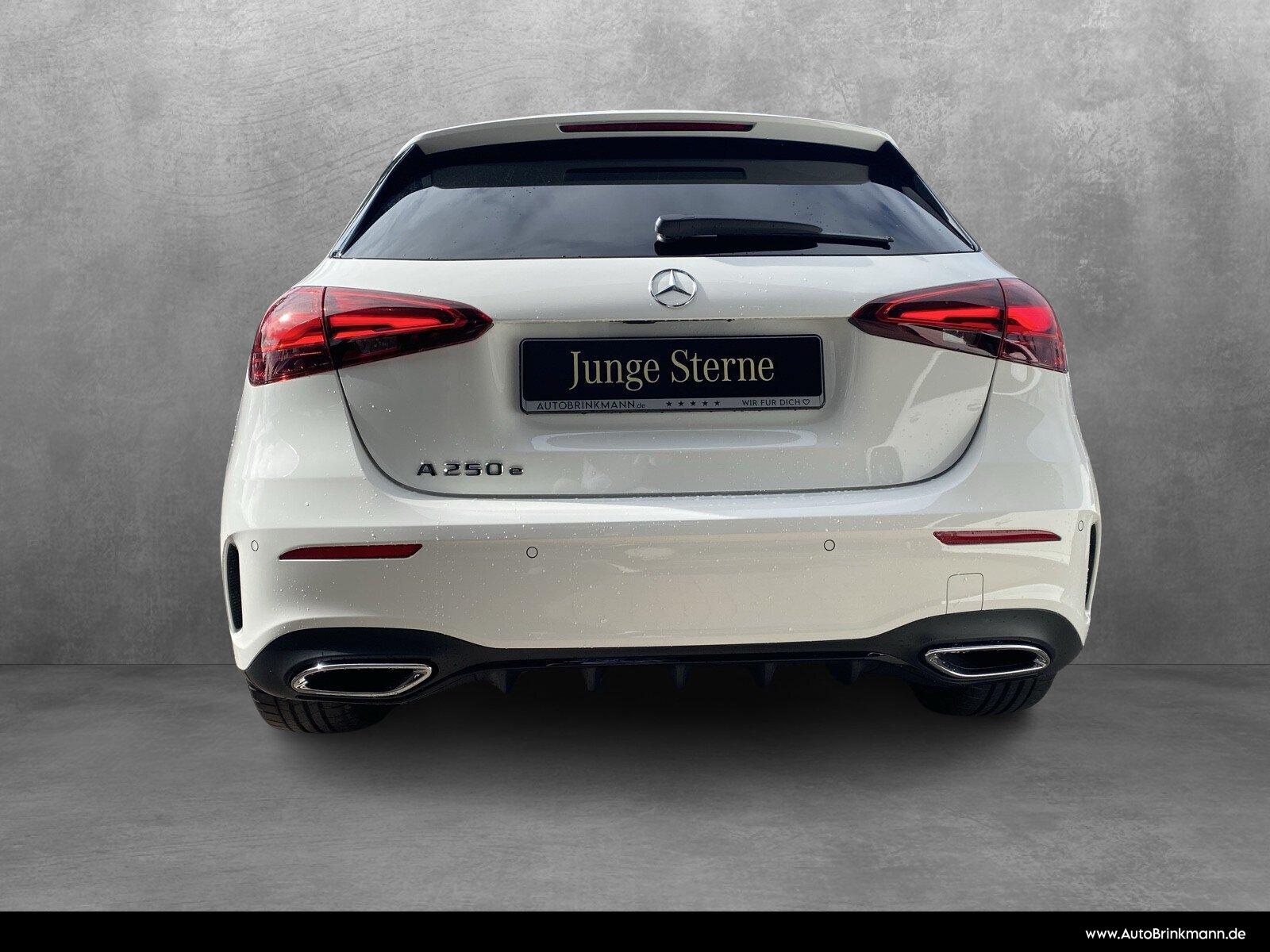 Mercedes-Benz A 250 e AMG-LINE/NIGHT/19"/MULTIBEAM/DISTRONIC