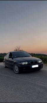 BMW 325i 6 Zylinder  - BMW 325 aus 2000: 325i