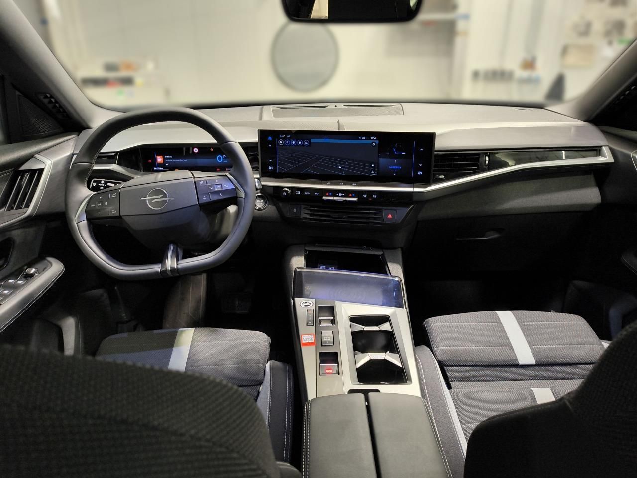 Fahrzeugabbildung Opel Grandland Edition MildHybrid 107KW