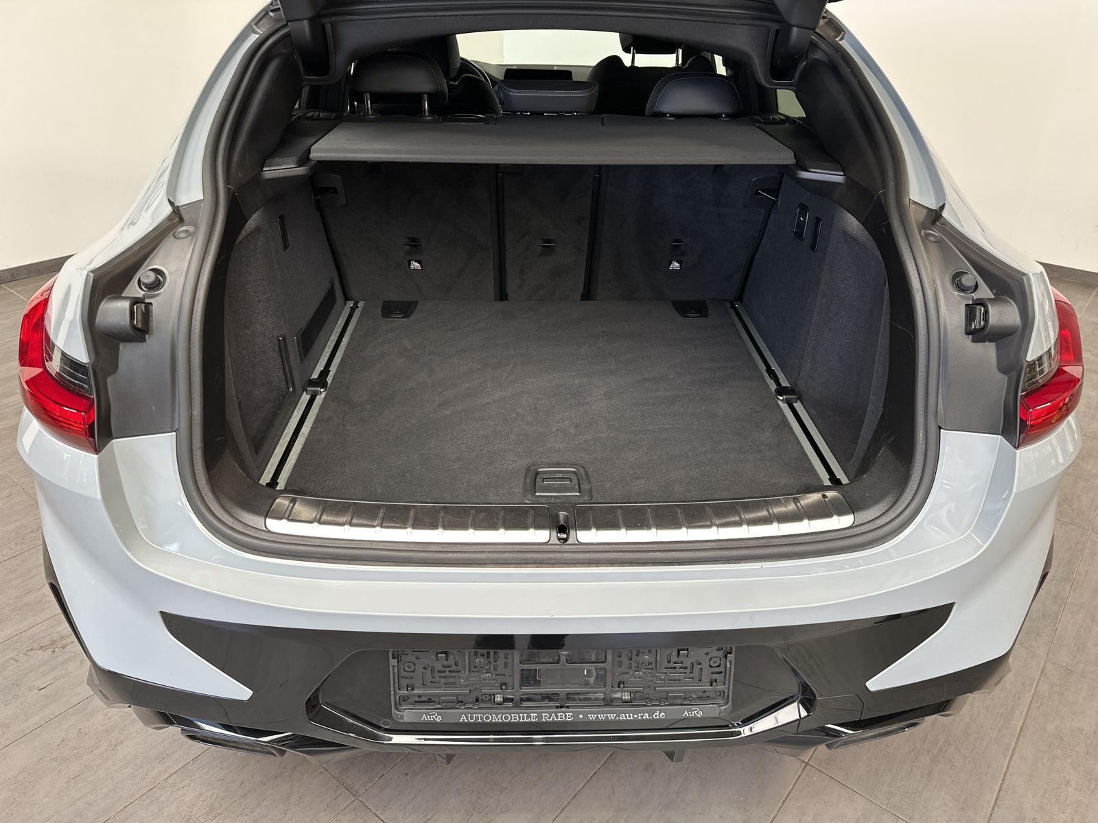 Fahrzeugabbildung BMW X4 xDrive30d M-Sport NAV+LASER+HEAD-UP+20ZO+360°