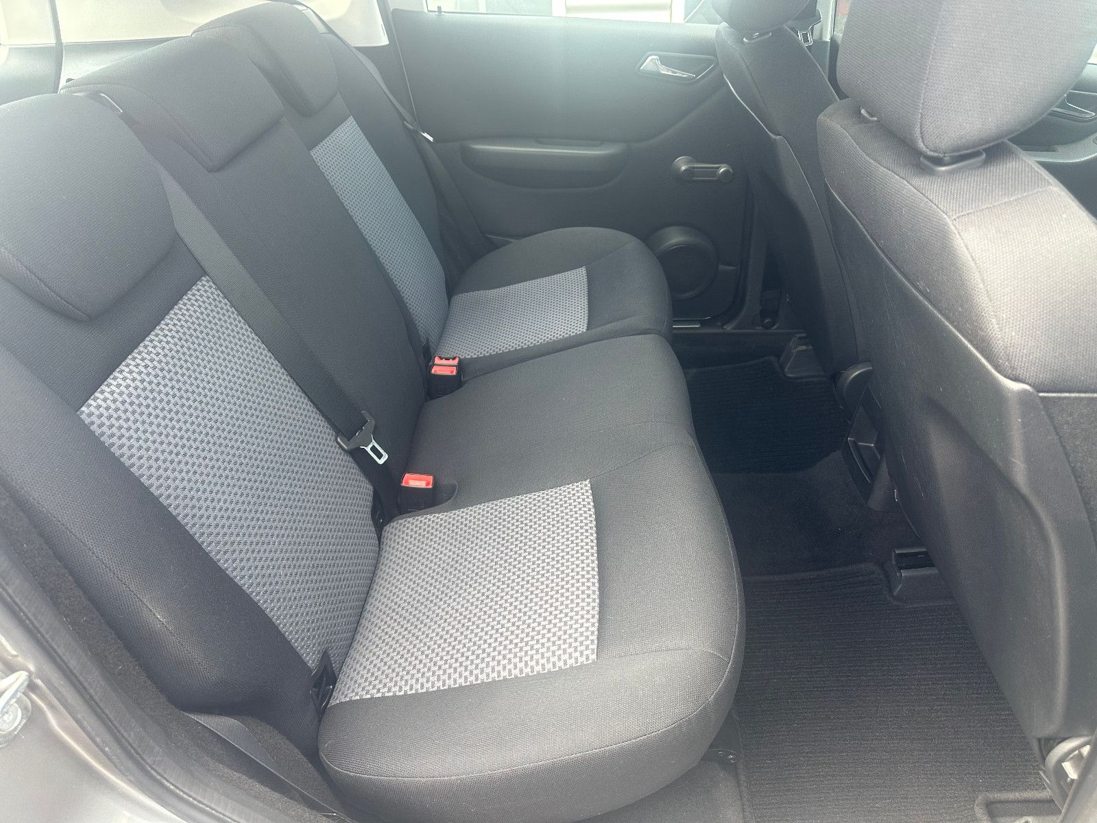 Fahrzeugabbildung Mercedes-Benz A 150 *AUTOMATIK+AHK*