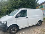 Volkswagen VW t5 Transporter mit Camping Ausbau - VW T5 Gebrauchtwagen in Frankfurt