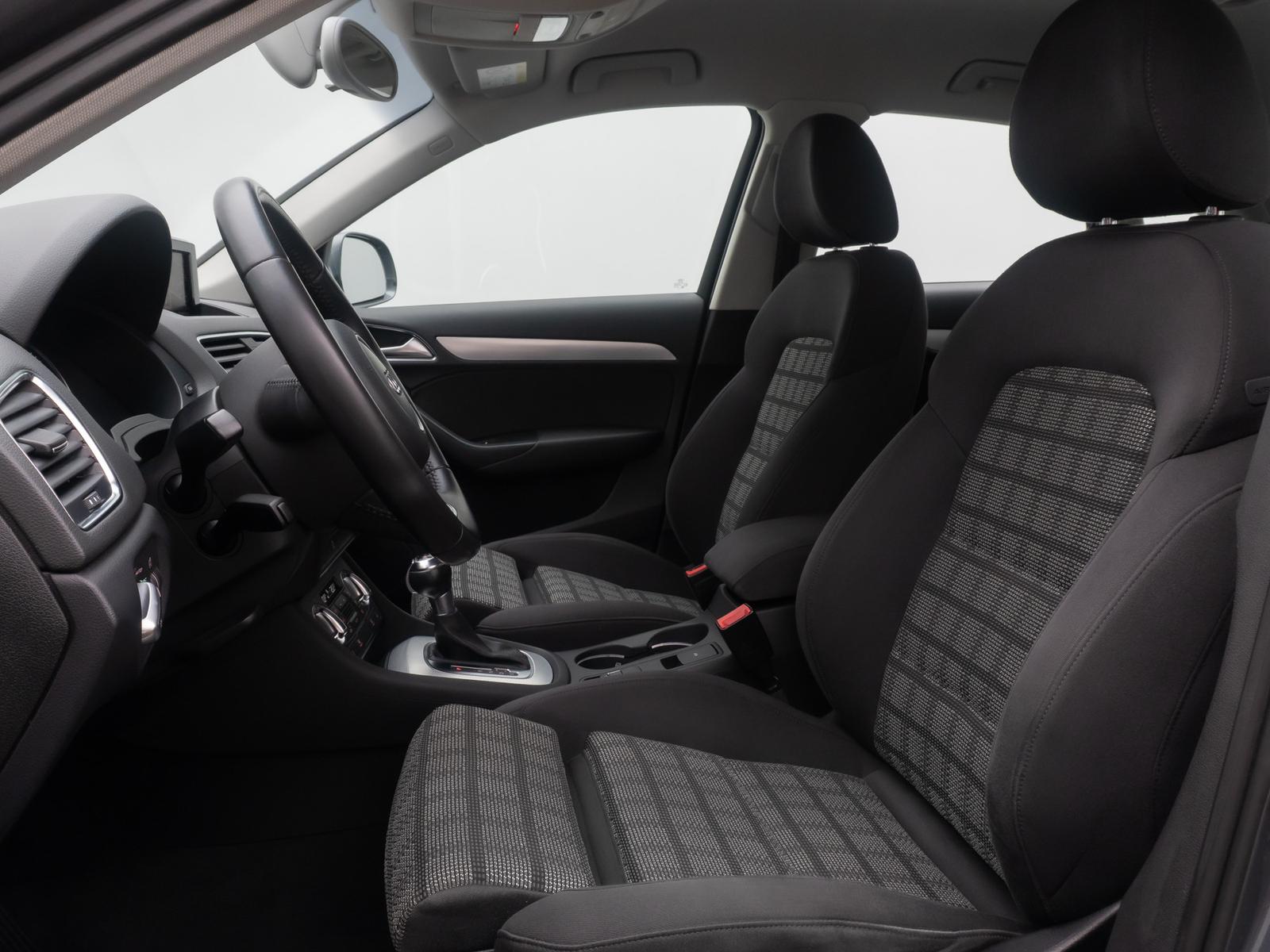 Audi Q3 1.4 S Line Tempomat PDC BiXenon Sportsitz 18"