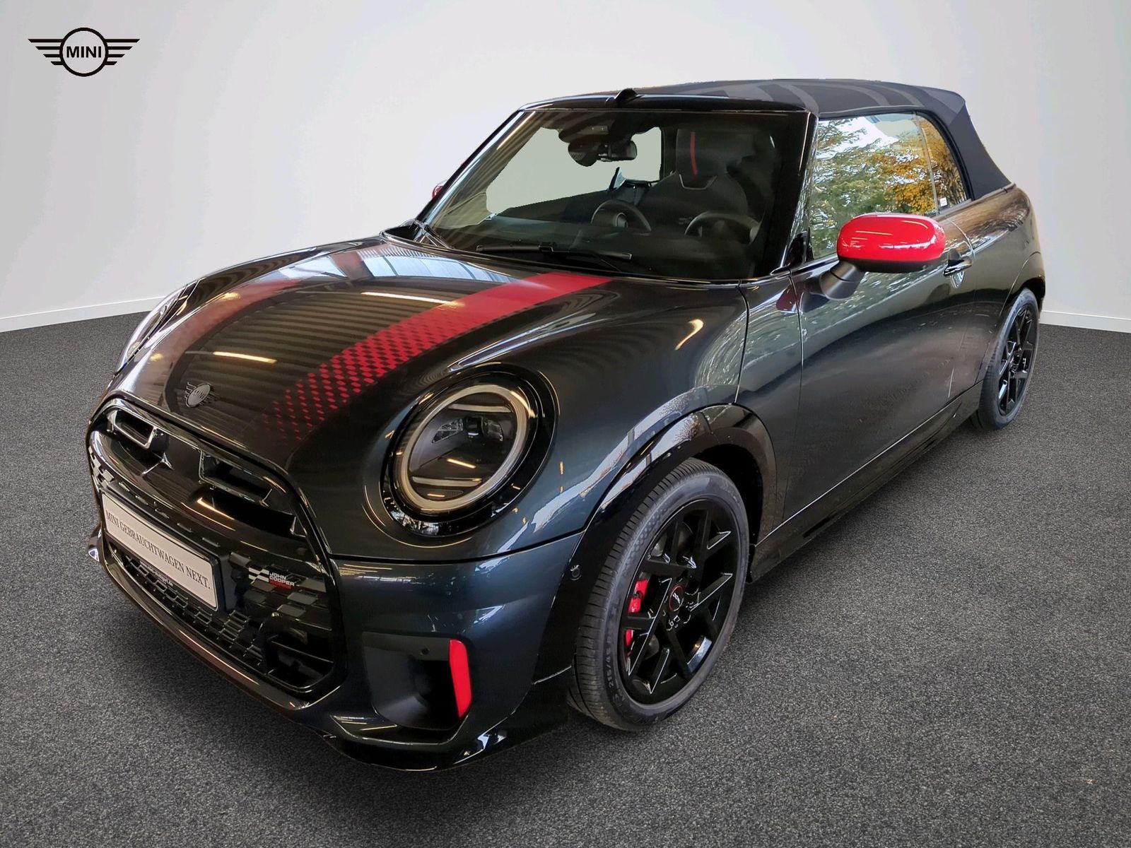 MINI John Cooper Works Cabrio - Bild 1