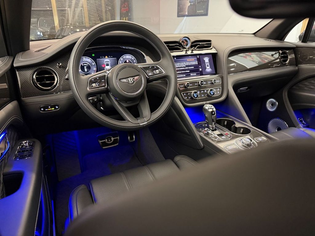 BENTLEY Bentayga 2026