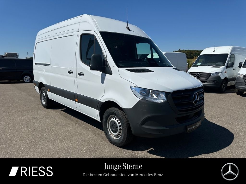 Image of Mercedes-Benz Sprinter
