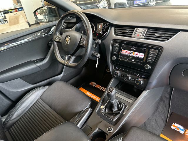 Skoda Octavia Combi RS *BiXenon*Navi*AHK*