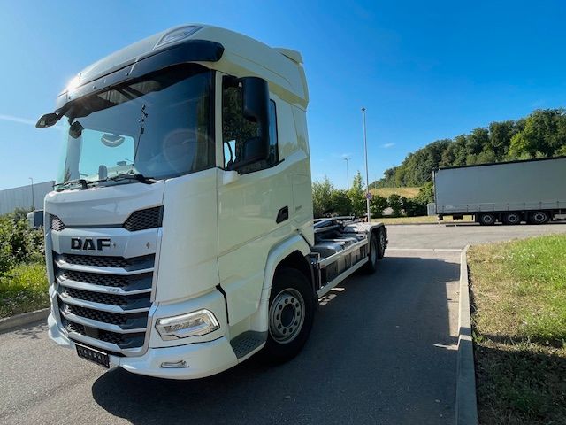 DAF FAN XF 480 mit VDL Abrollkipper