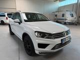 Volkswagen Touareg 3.0 TDI V6 BlueMotion - Volkswagen Touareg: V6 TDI Bluemotion