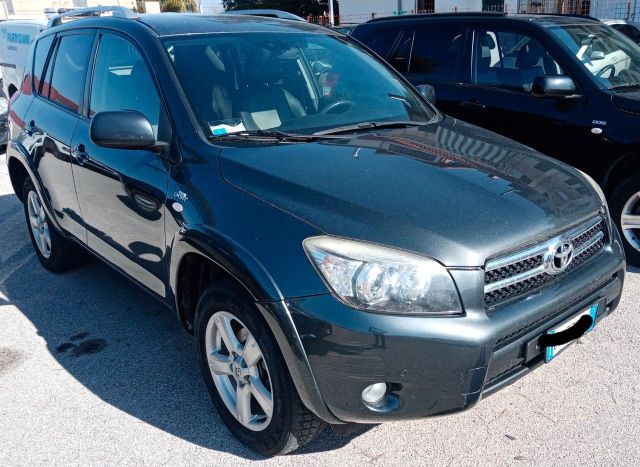 Toyota RAV 4 RAV4 2.2 D-4D 177 CV Luxury