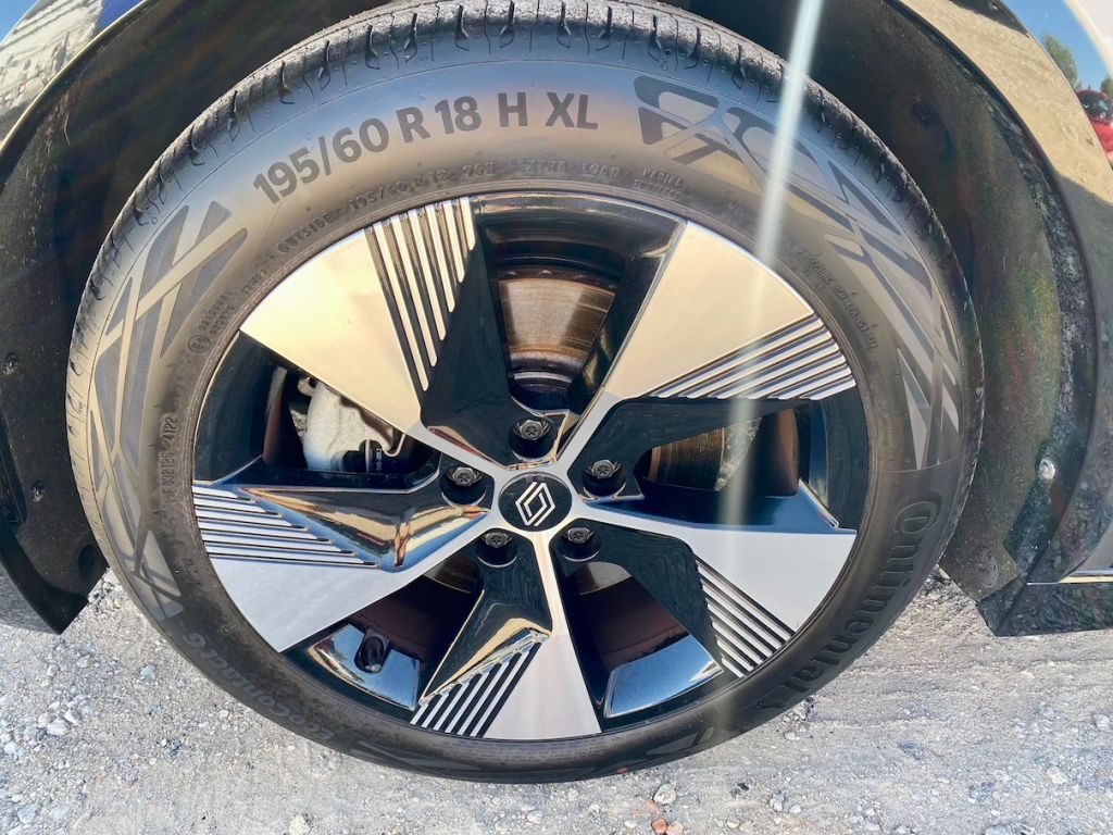 Fahrzeugabbildung Renault Megane E-TECH EV40 AAC SHZ CARPLAY LED KAMERA