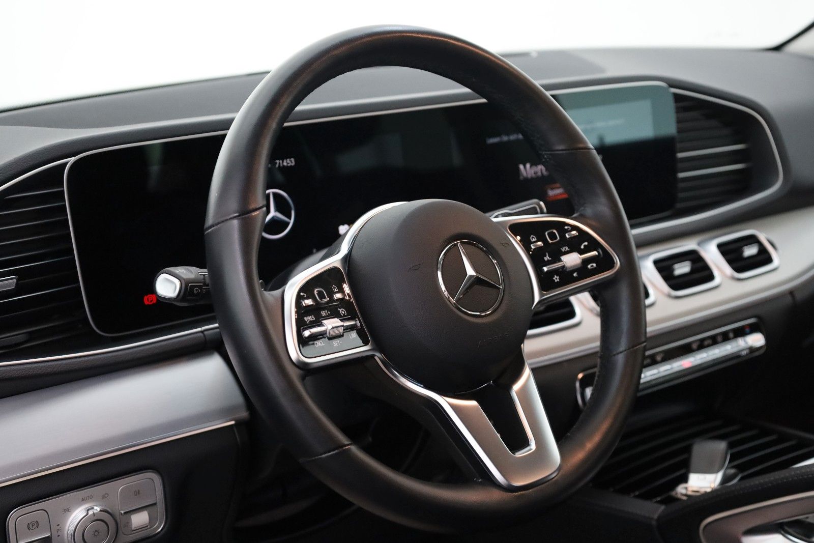 Fahrzeugabbildung Mercedes-Benz GLE 350de 4M AMG Line Navi,SH,Kamera,AHK,SR+WR