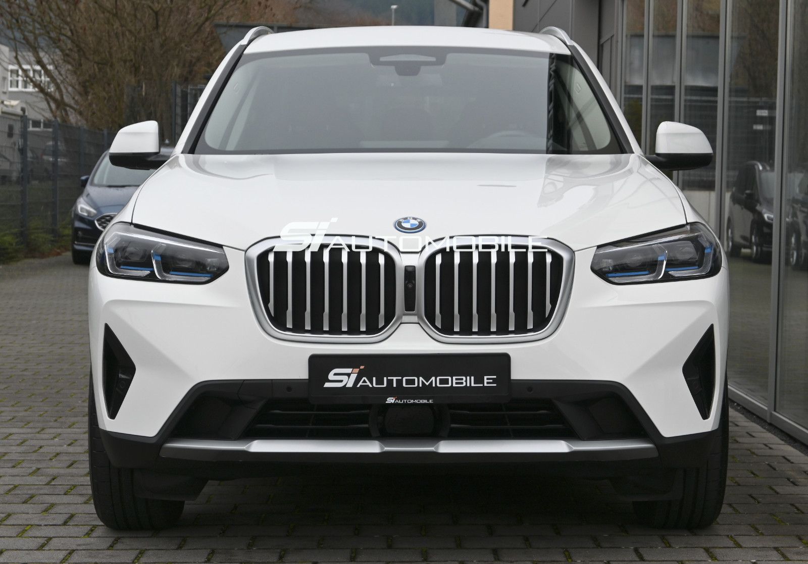 Fahrzeugabbildung BMW X3 xDr.30e °ACC°AHK°ADAP.FAHRWERK°HUD°MEMO°360°