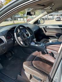 صورة مصغرة 12 لـ 2006 AUDI Q7