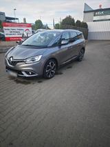 Renault Scenic 4 - Renault Scenic: 4.4