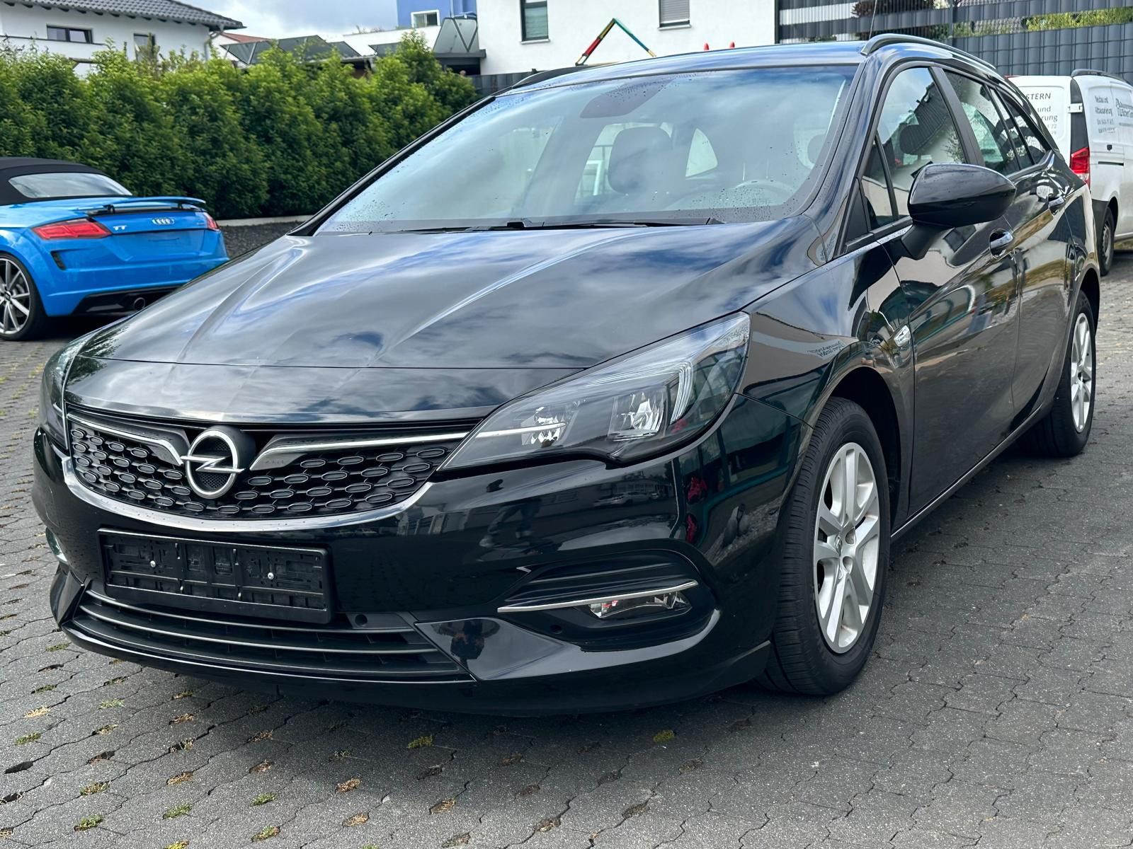 Fahrzeugabbildung Opel Astra Business 1.5 CDTI LED+PDC+NAVI+TEMPO+MFL+