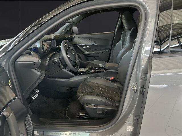 Peugeot 2008 GT Exclusive 145 +360°RFK+Panorama+NAV+GJR+
