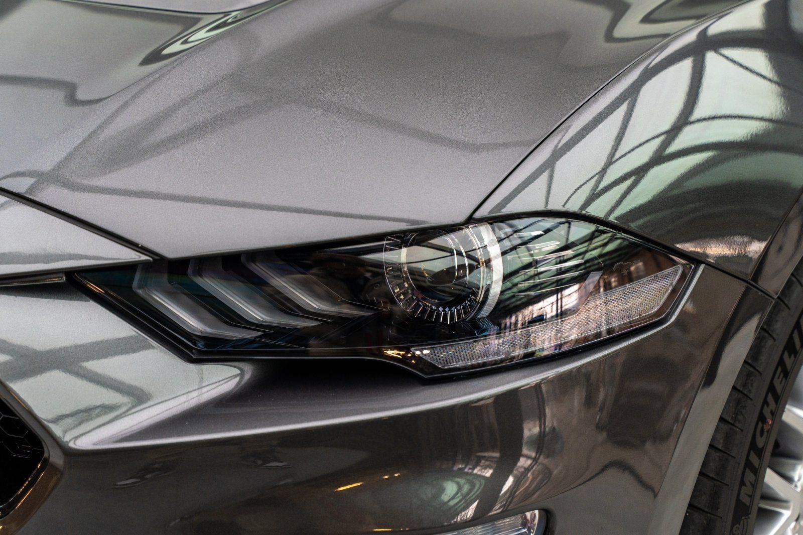 FORD Mustang (Mustang GT 5.0 Convertible COC/Navi/B&O/Sitzhzg)