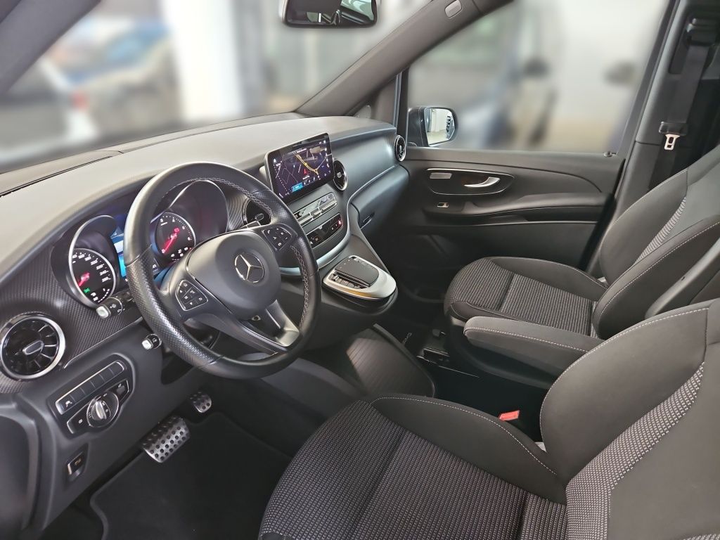 Fahrzeugabbildung Mercedes-Benz V 300 d Edition lang AMG 10''MBUX DISTRONIC LED