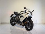 Triumph Daytona 660 TOP ZUSTAND - TRIUMPH HANNOVER