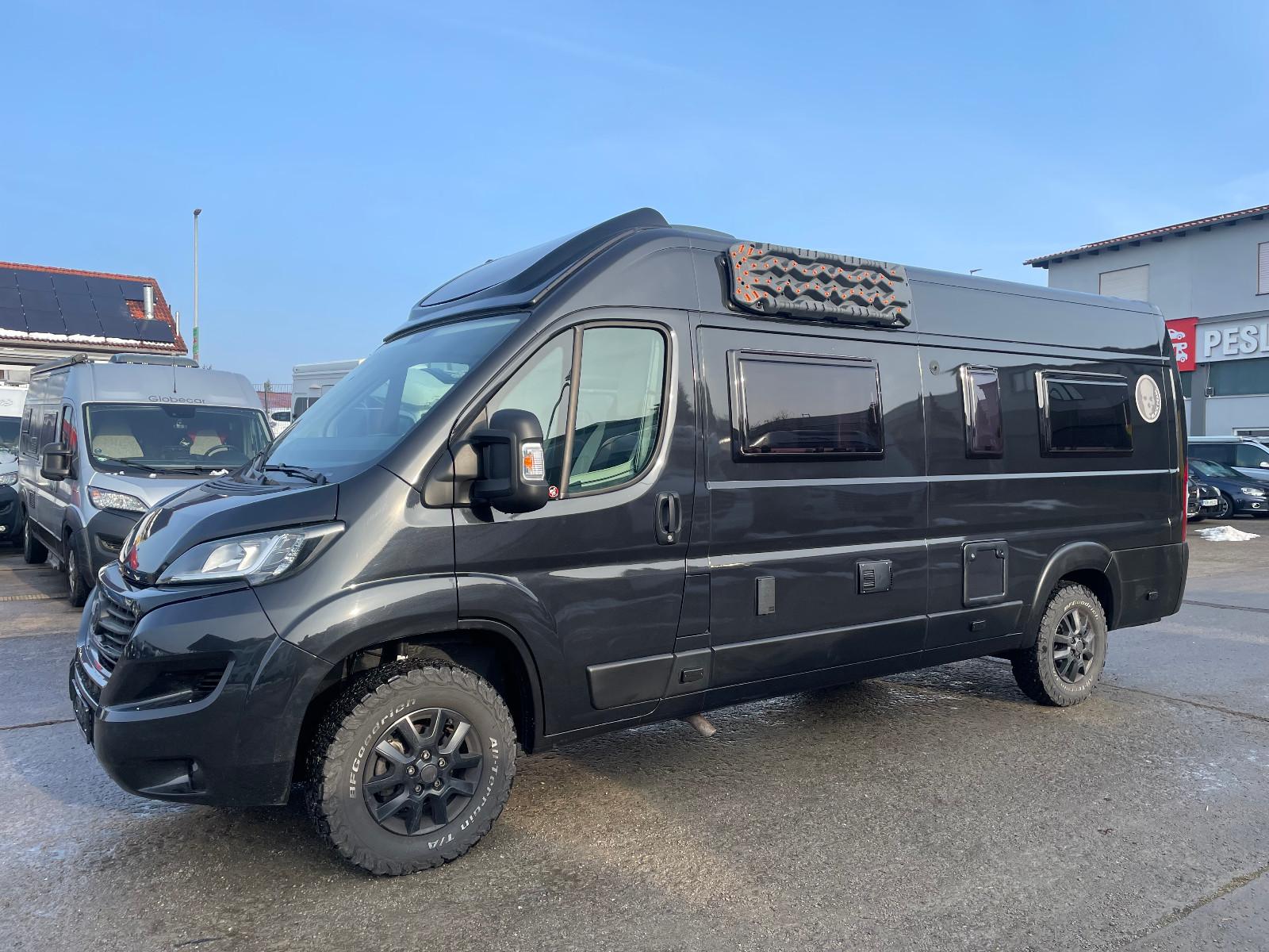 Challenger V217 VIP 9G Aut. Kamera-Solar-Lithium-AHK-1.Hand