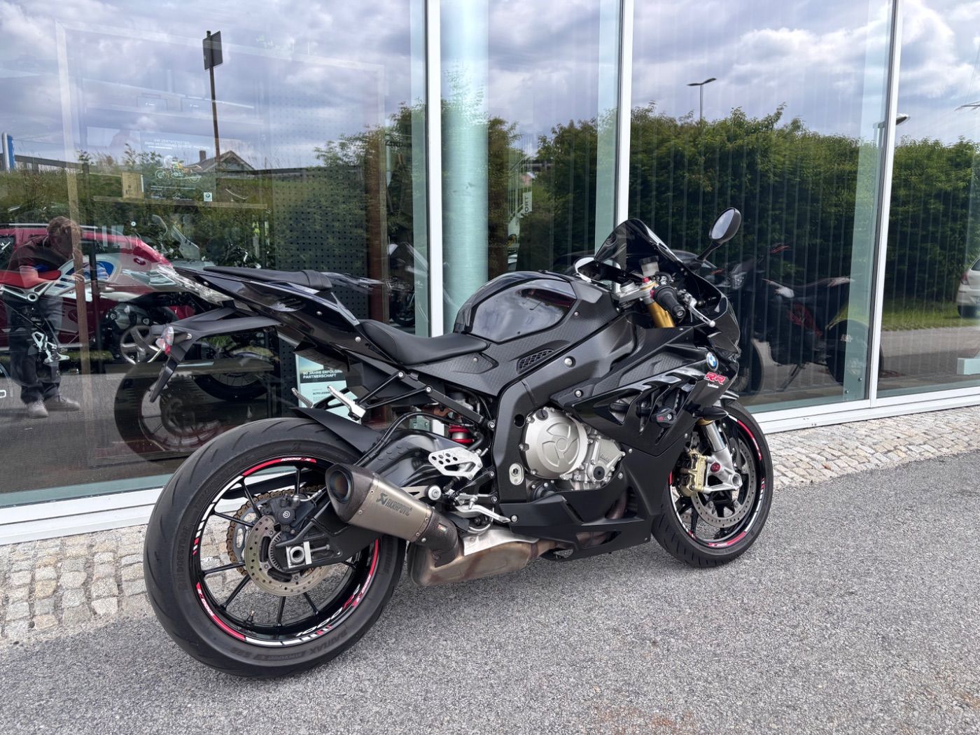 Fahrzeugabbildung BMW S 1000 RR K 46, Akrapovic, Windschild getönt,