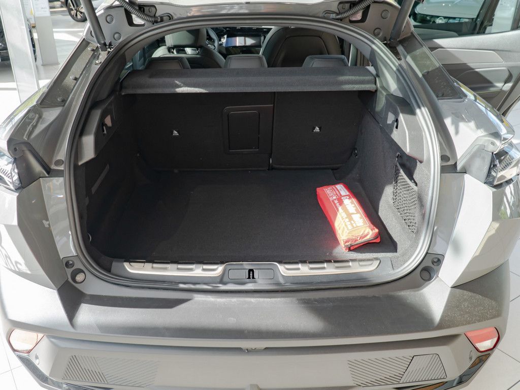 Peugeot 408 - Bild 9