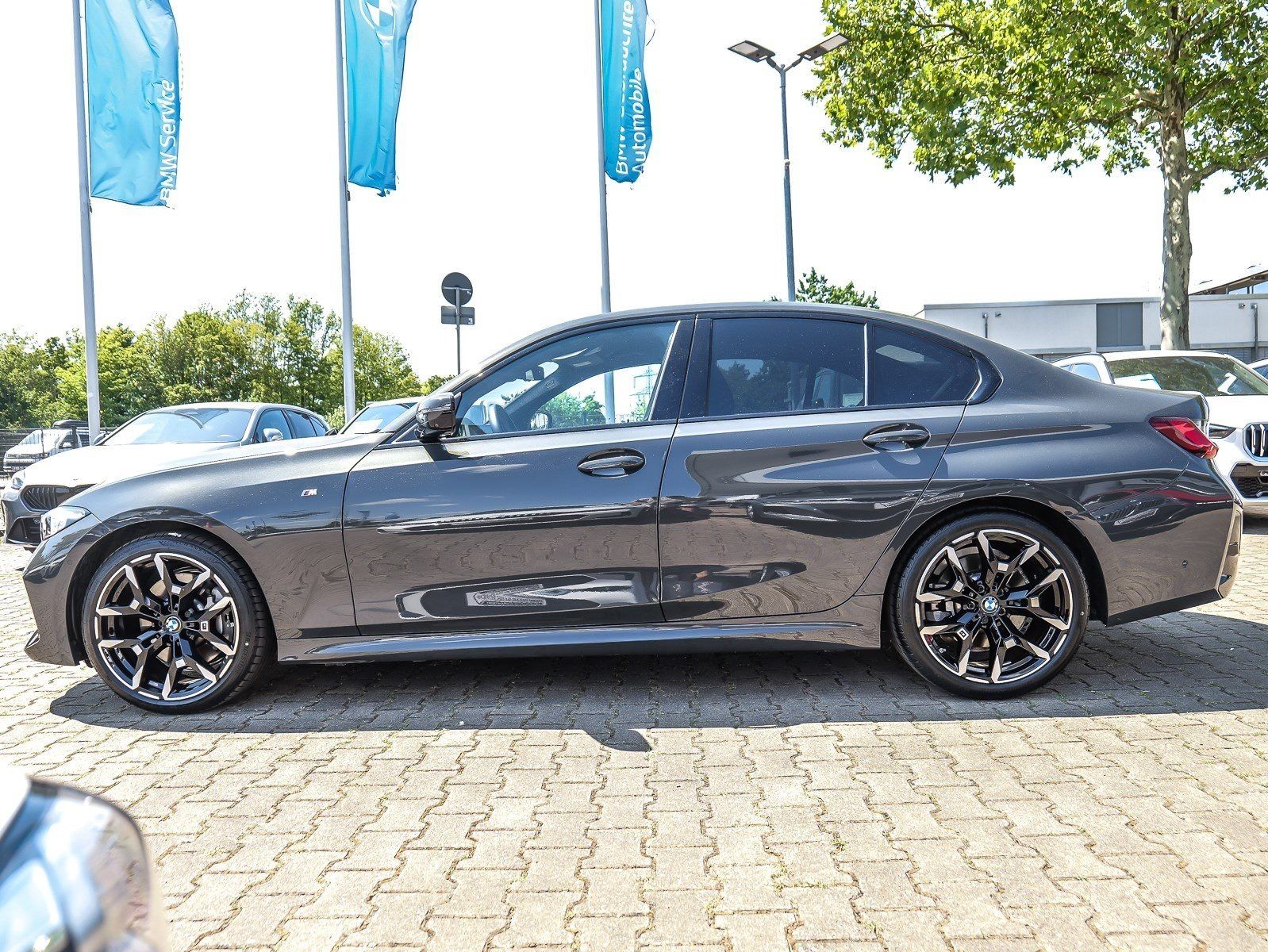 BMW 330 - Bild 9