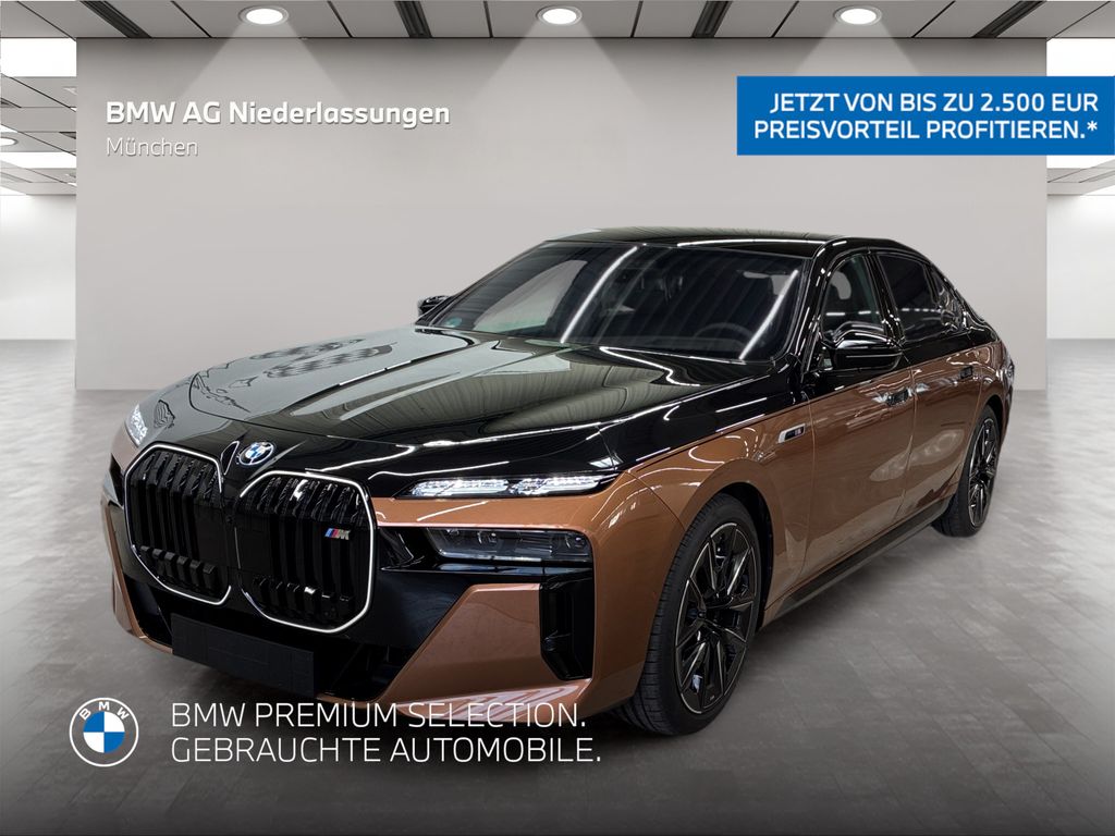 BMW i7