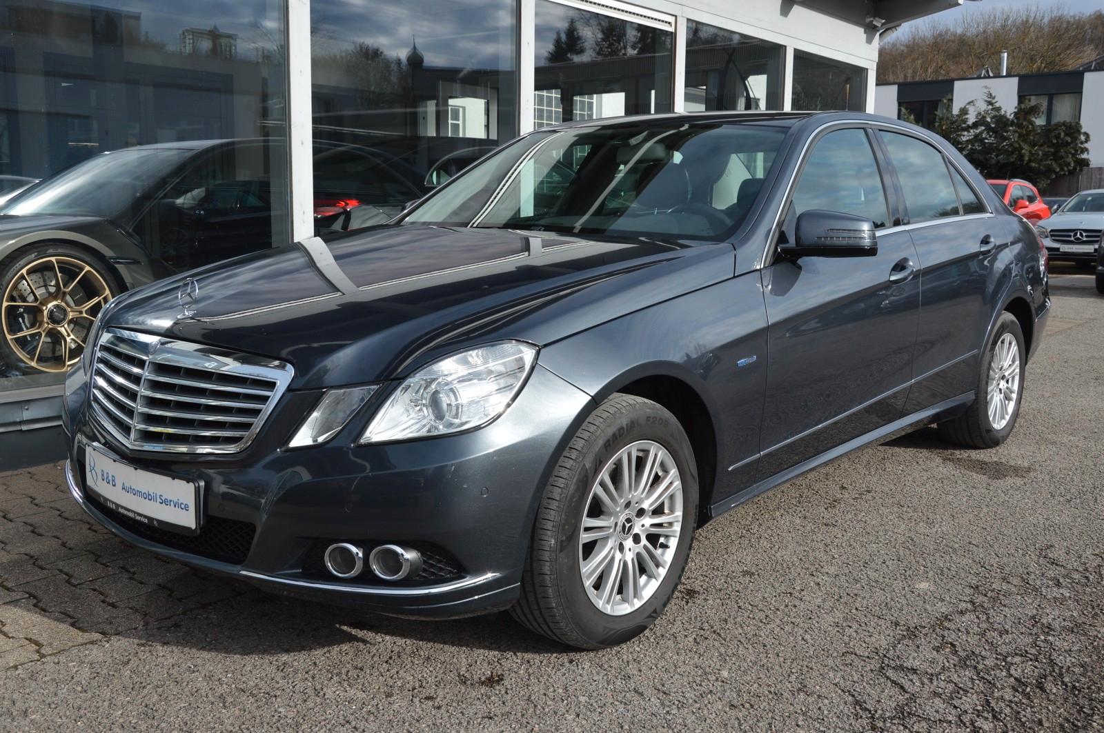 Mercedes-Benz E 200 CGI ELEGANCE*AUTOMATIK*NAVI*PDC*SHZ*