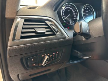 BMW 120 i Sport Line *LED*Navi*Schiebedach*