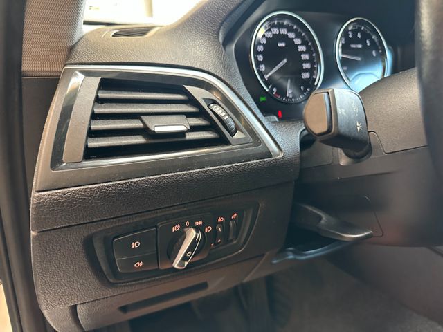 BMW 120 i Sport Line *LED*Navi*Schiebedach*