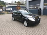 Dacia Sandero 1,2l aus 1 Hand - Dacia Sandero: Kleinwagen, 1.2