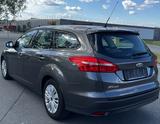 Ford Focus Turnier 1,5 TDCi*AUTO*KLIMA*1HD*TEMP*N-TÜV - Ford Focus: Turnier Tdci