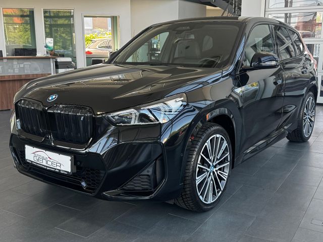 BMW iX1 30 xDrive "M-Sport/LED/360°/Pano/Klima"