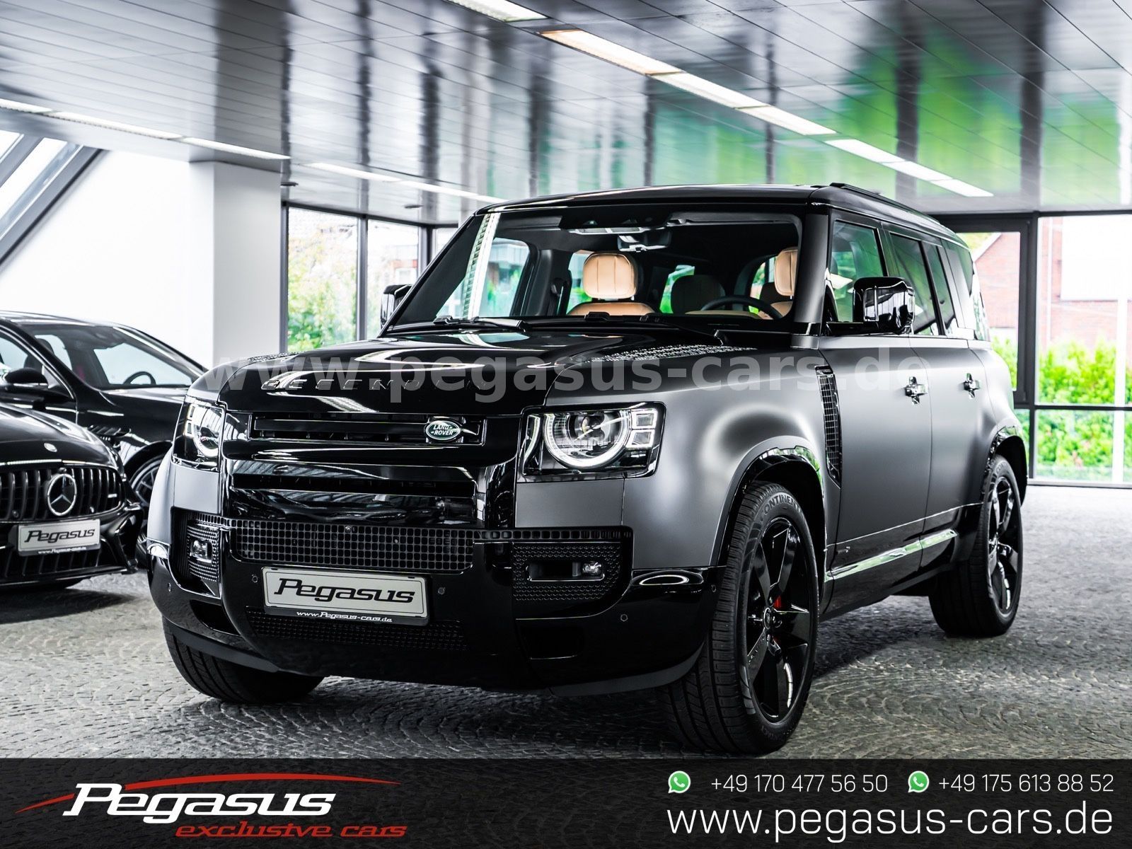 LAND ROVER Defender - 4