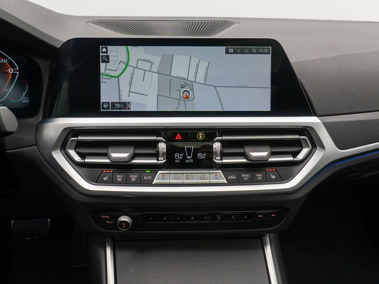 Fahrzeugabbildung BMW M340d  xD 360°DAB H/K Lenkrhzg AHK Komfort Alarm