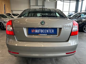 Skoda Octavia Lim. Family *SZHZ*PDC*ISOFIX-BEIFAHRER*