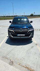 Toyota LC 200 Executive Lounge V8 4.6 Petrol