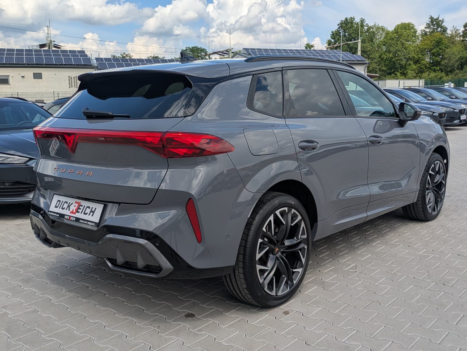 Fahrzeugabbildung CUPRA Terramar 2.0 TSI 4D VZ HUD*MATRIX*PANO*DCC*20"