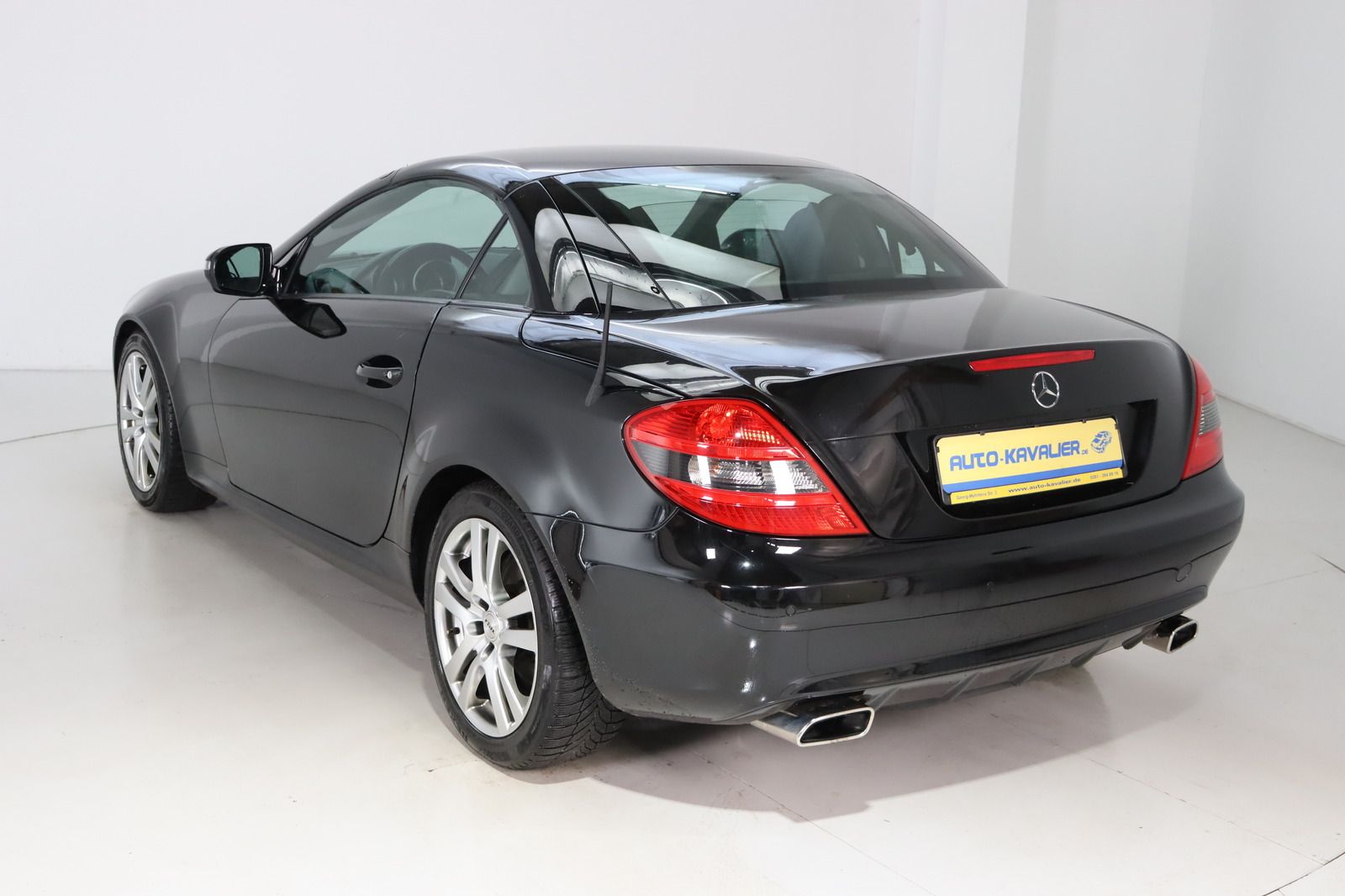 Fahrzeugabbildung Mercedes-Benz SLK 200 KOMPRESSOR * Airscarf * SHZ * Bi-Xenon