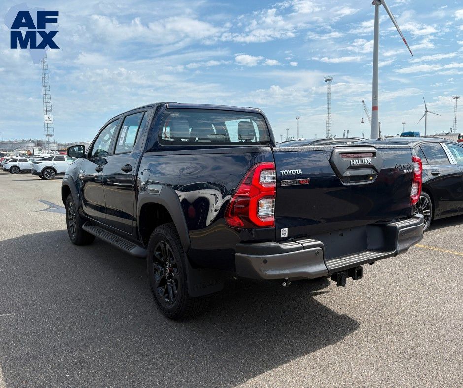 Toyota Hilux 2.8L Diesel D/Cabin Adventure 4x4 - EXPORT imagem 3