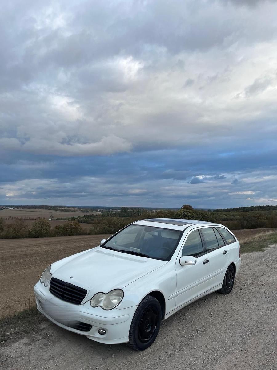 Mercedes-Benz C 220