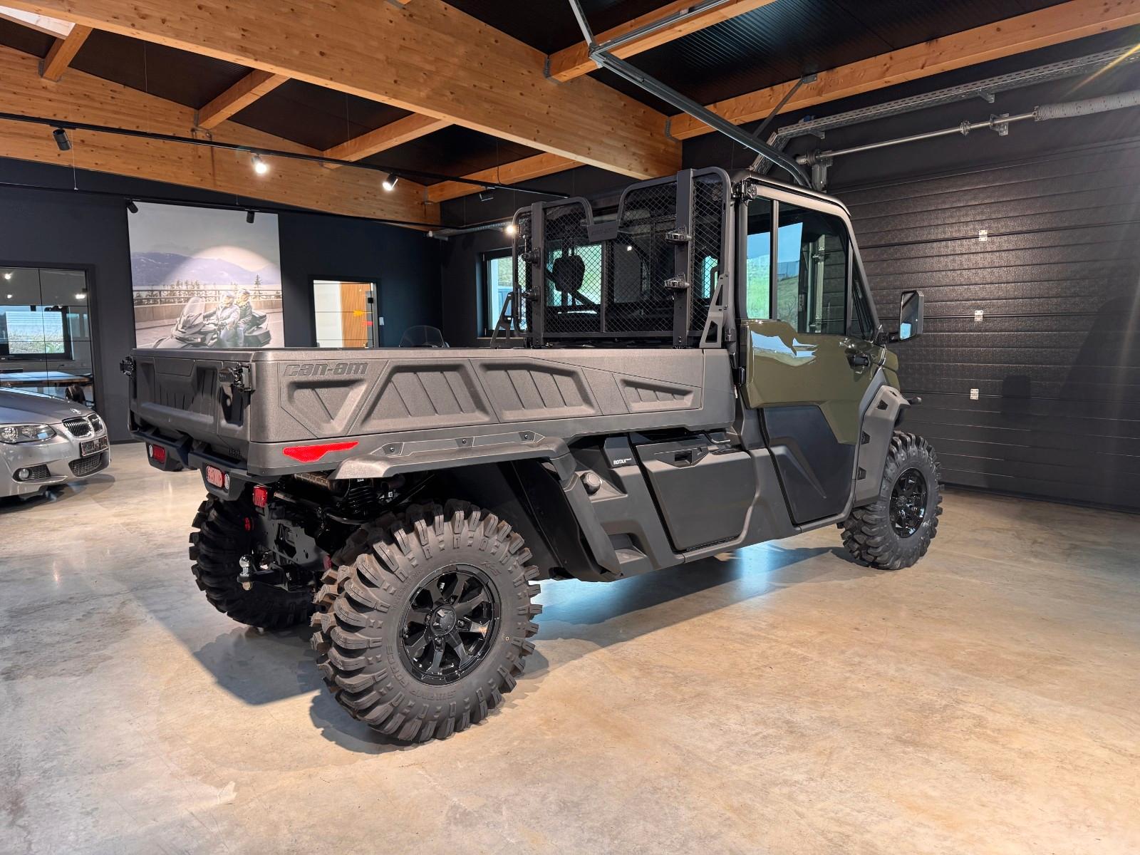 Can-Am Traxter XU PRO HD10 T ABS 2026 mit Ausstattung