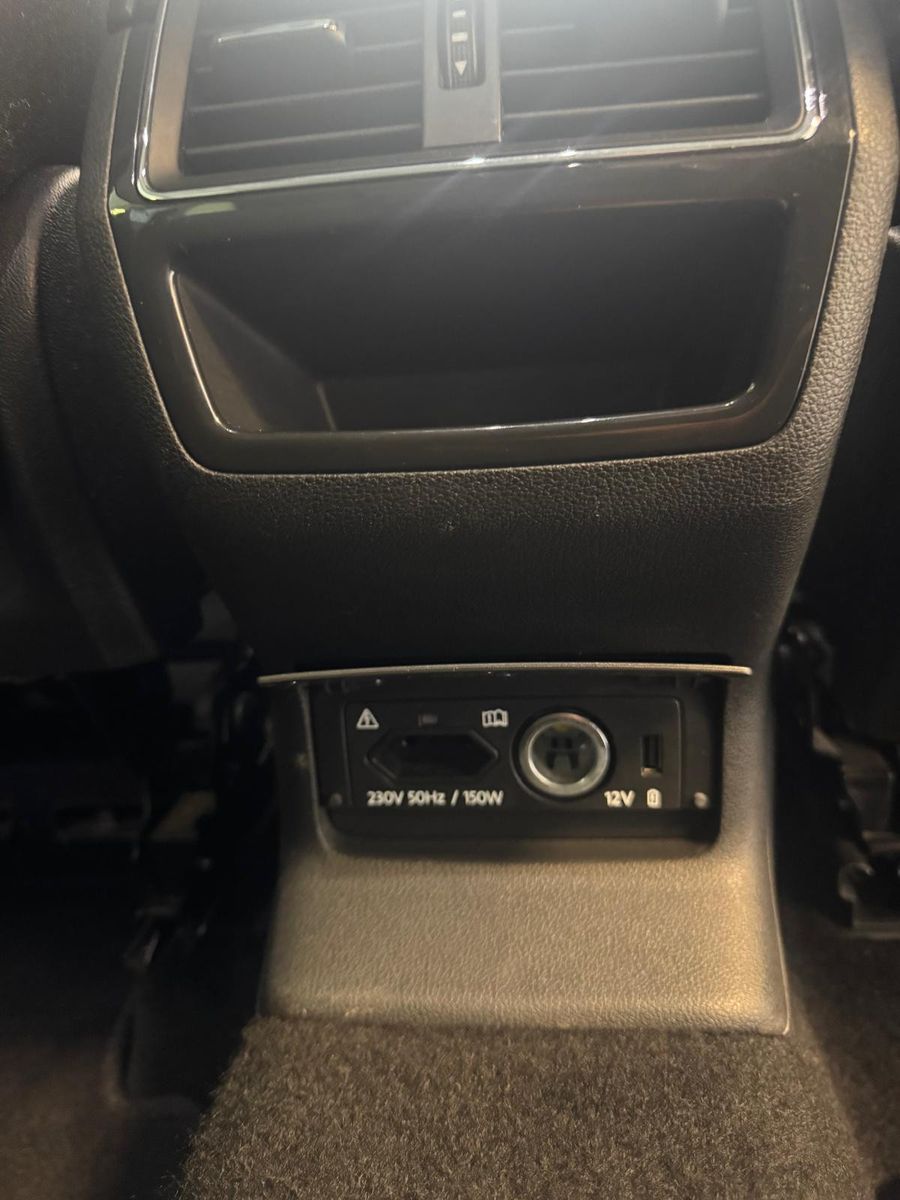 Fahrzeugabbildung SKODA Kodiaq Style  /AHK/1.HAND/SCHECKHEFT/NAVI